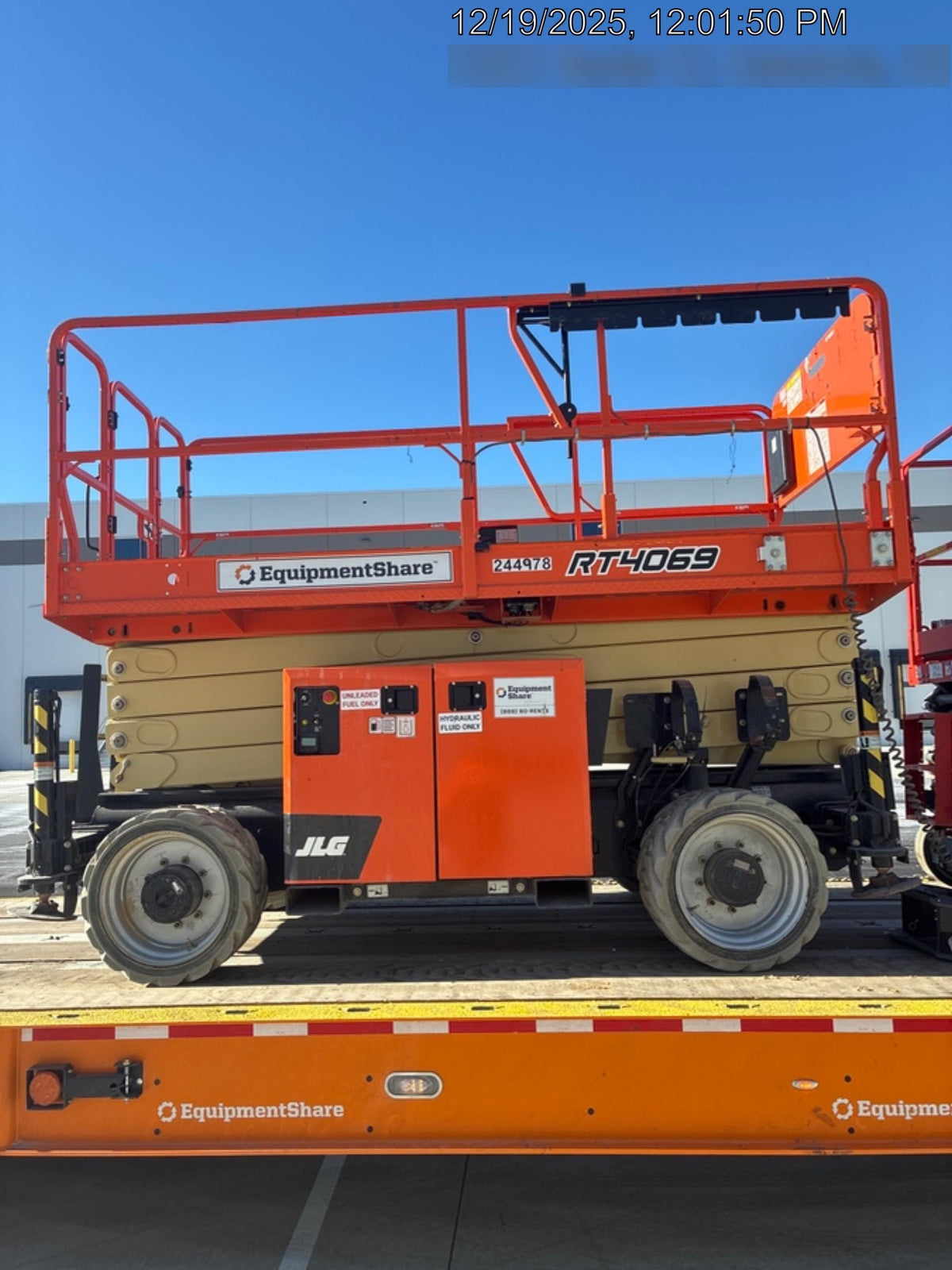 2022 JLG RT4069