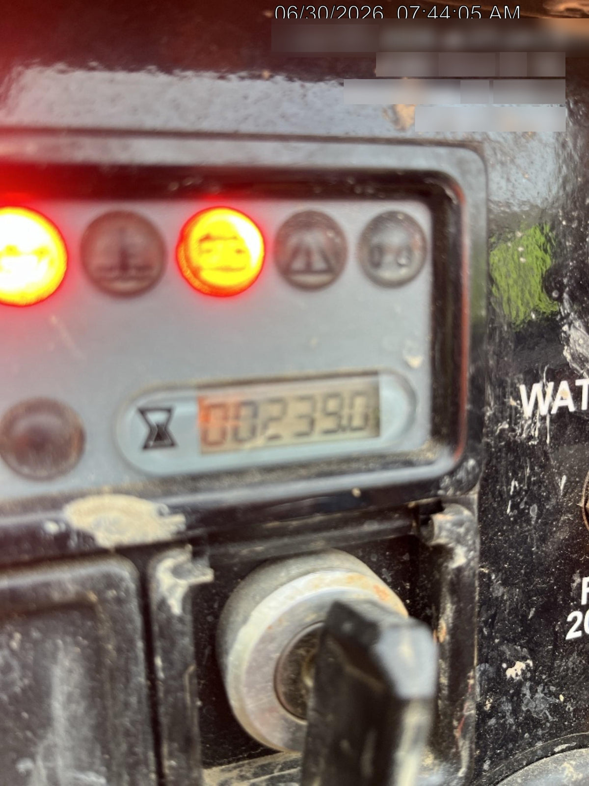 2021 Vac-Tron LP573XDT T4 Koehler Diesel Engine, 500 Gallon Debris Tank, x2 100 Gallon Water Tanks