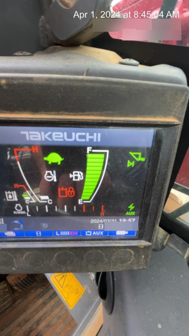 2023 TAKEUCHI TL10V2-CR