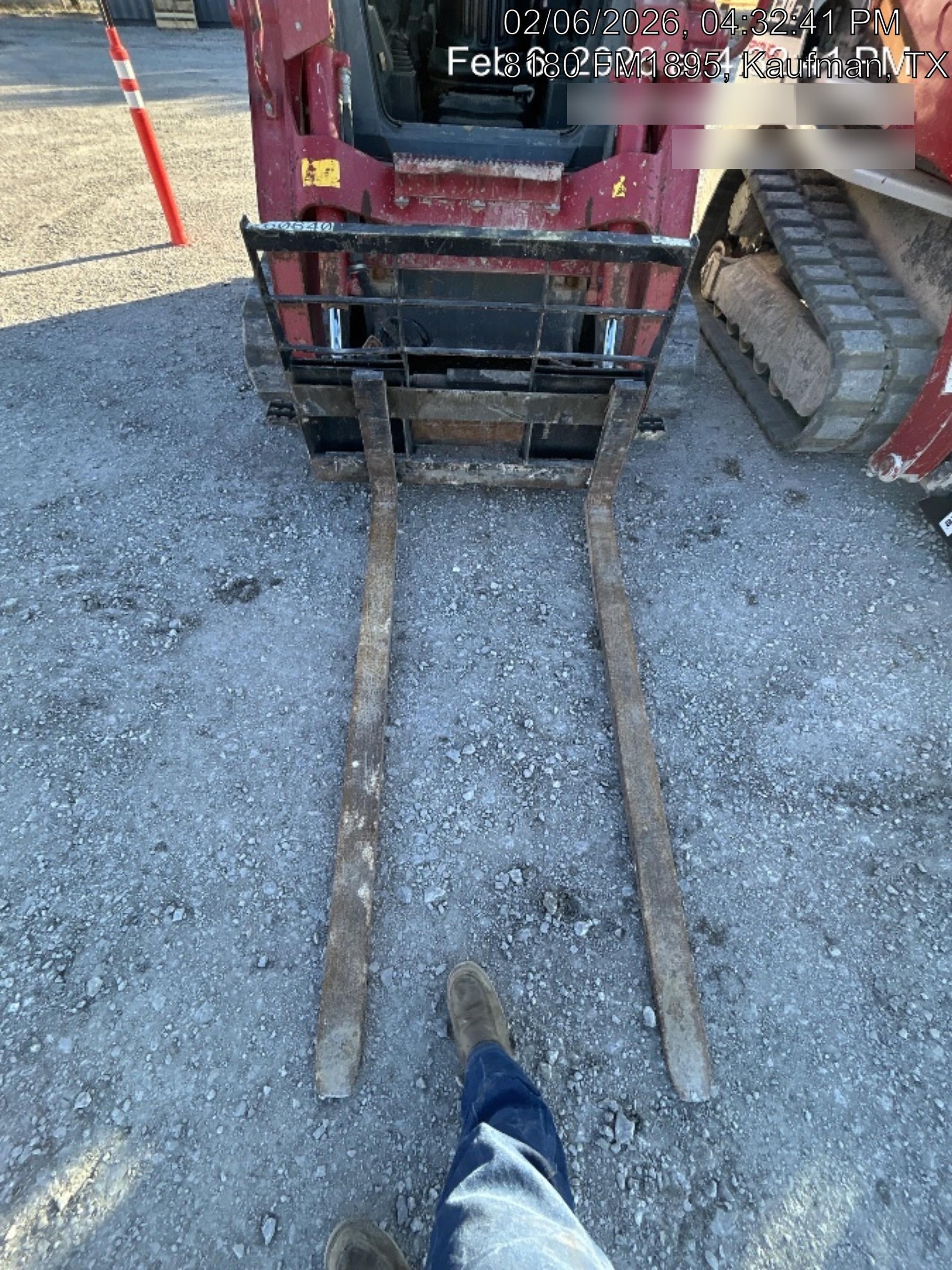 2022 ARROW MATERIAL HANDLING 48" Pallet Forks - Arrow