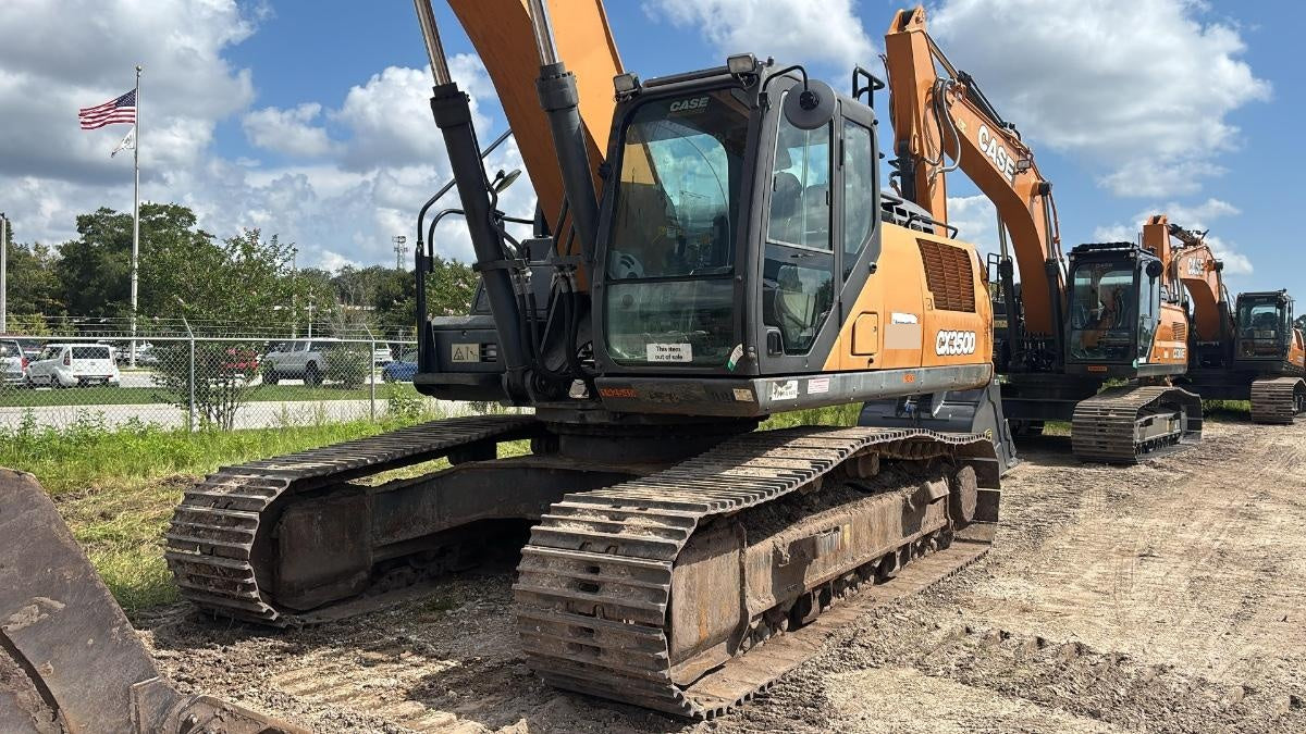 2017 Case CX350D CAB A/C, 13'-3" ARM, STEEL TRACKS