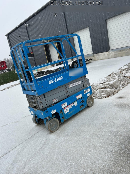 2019 Genie GS-1930 Fixed Rails with Chain Entry