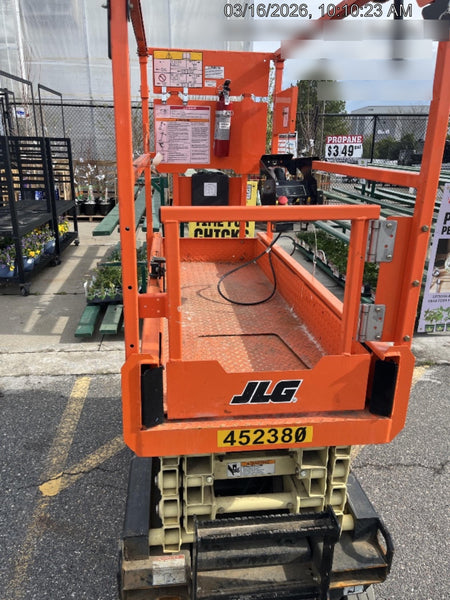 2024 JLG ES1932