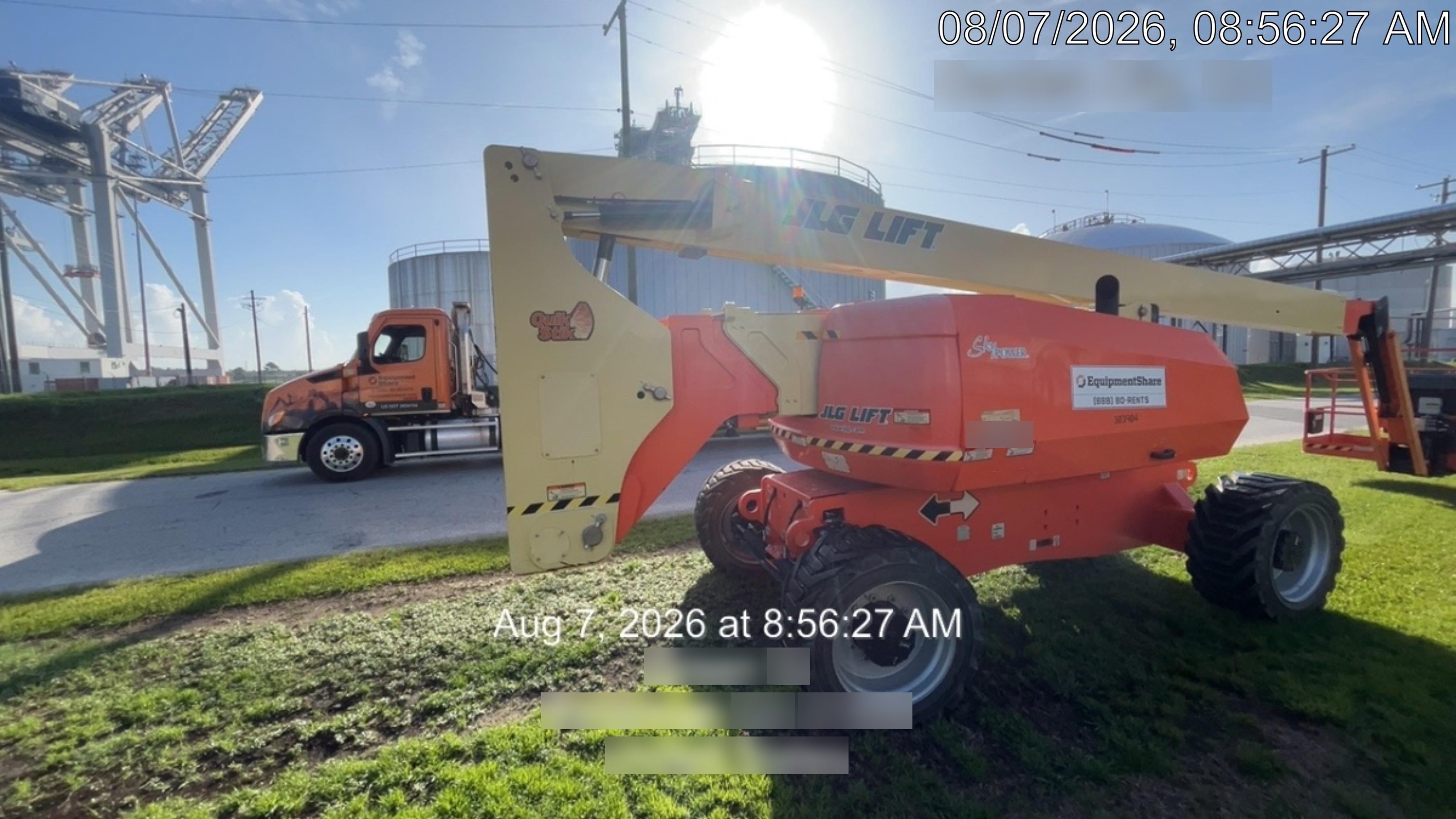 2023 JLG 800AJ