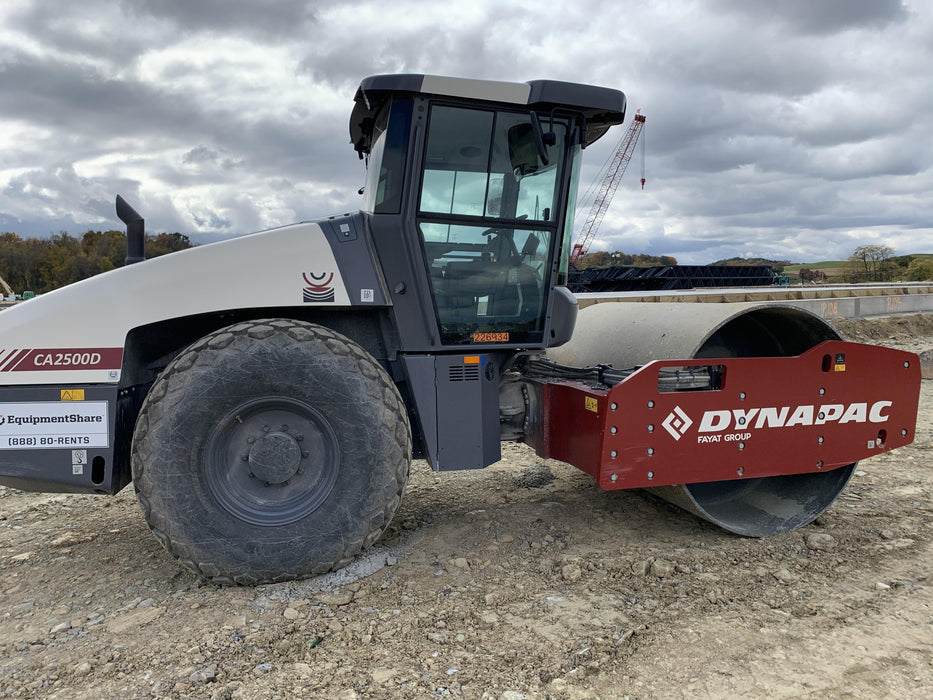 2022 DYNAPAC CA2500D