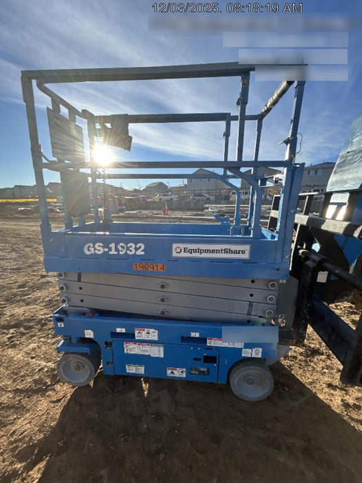 2021 GENIE GS-1932