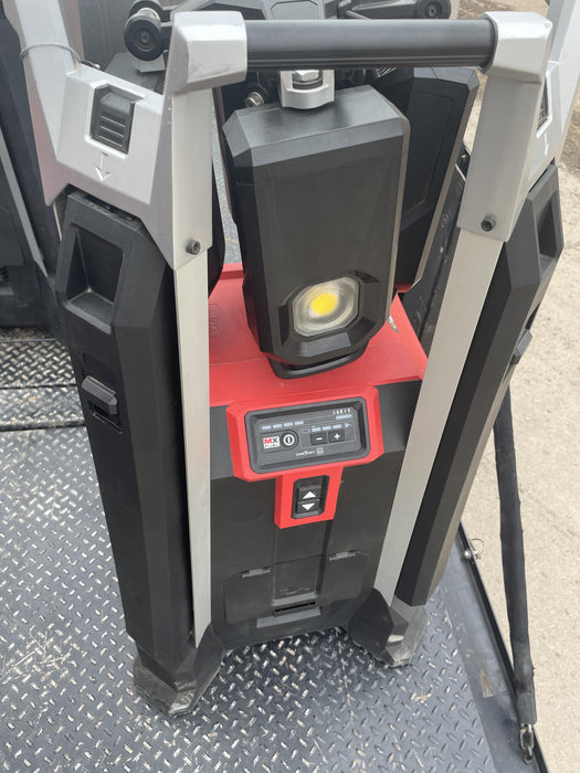 2022 MILWAUKEE MXF041-1XC