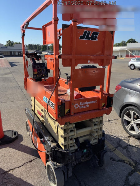 2023 JLG ES1932