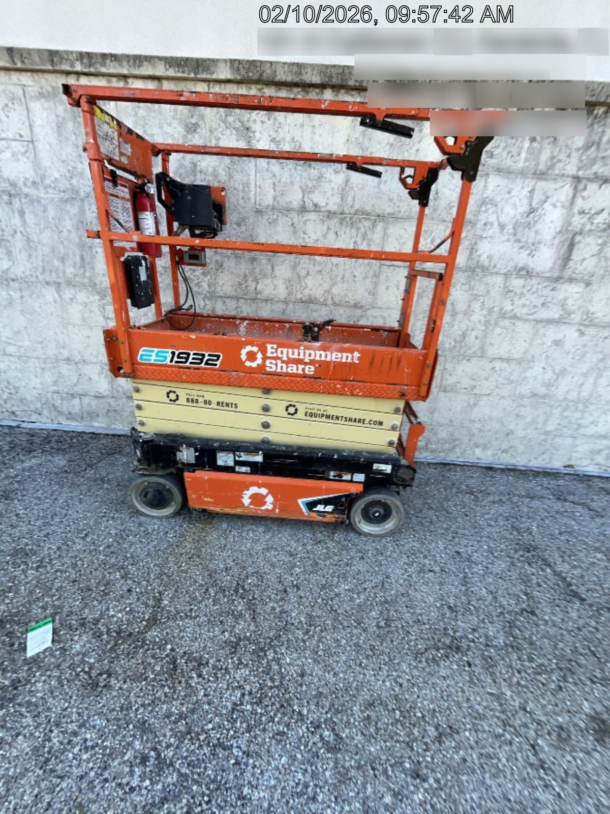 2023 JLG ES1932