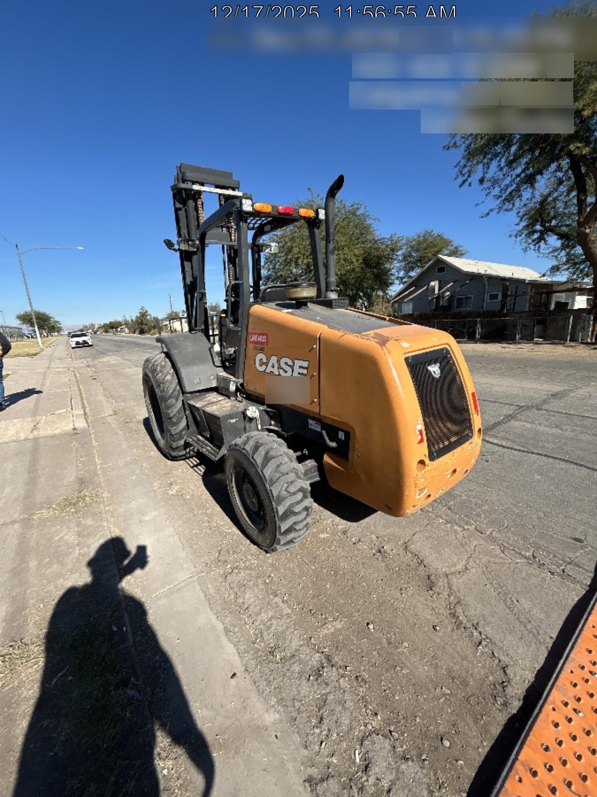 2023 CASE 588H