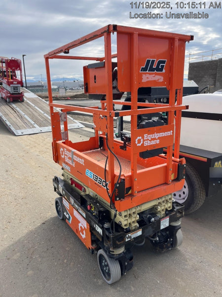 2022 JLG ES1330L
