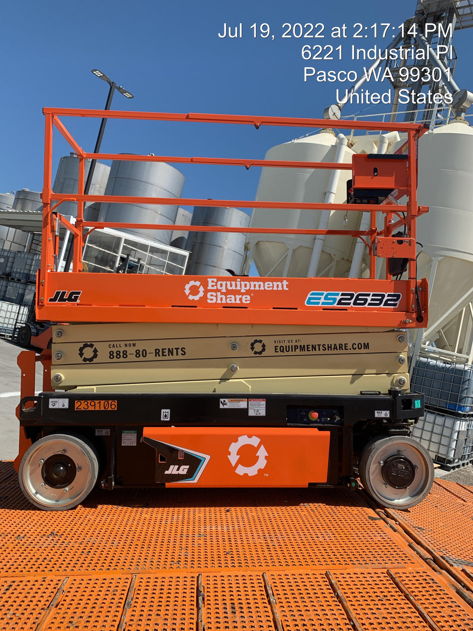 2022 JLG ES2632