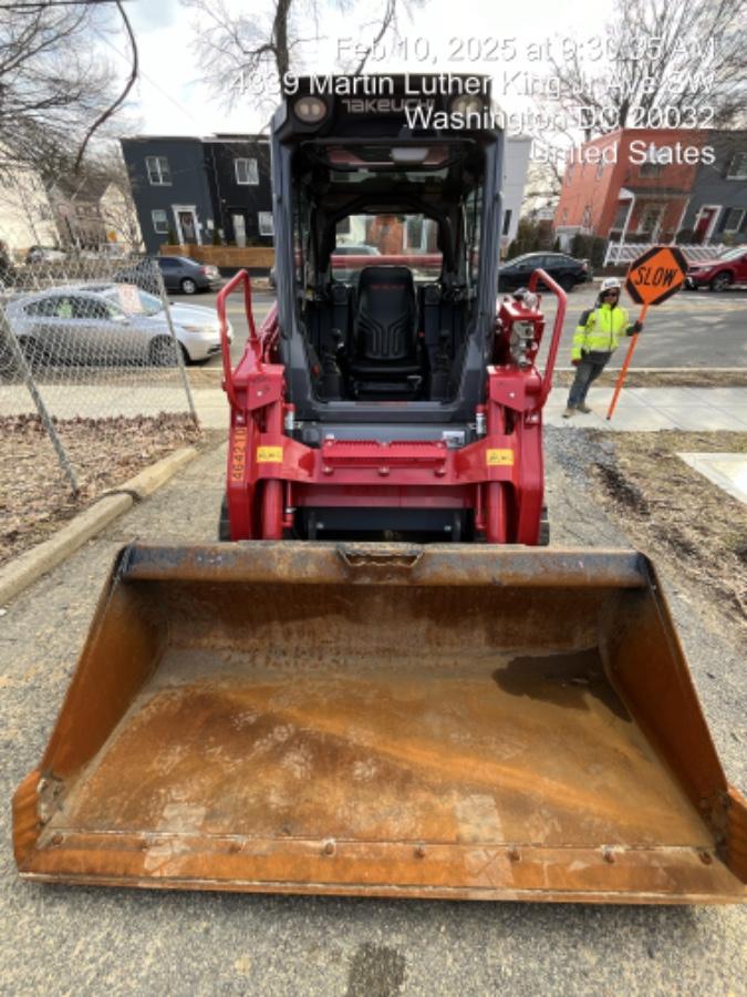 2024 TAKEUCHI TL10V2-CR