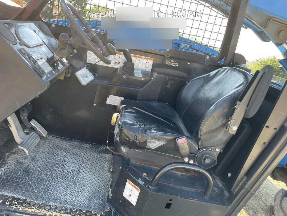 2018 Genie GTH-844 GTH-844 w/Open ROPS, Solid Tires, beacon/work lights, 60" carriage/forks