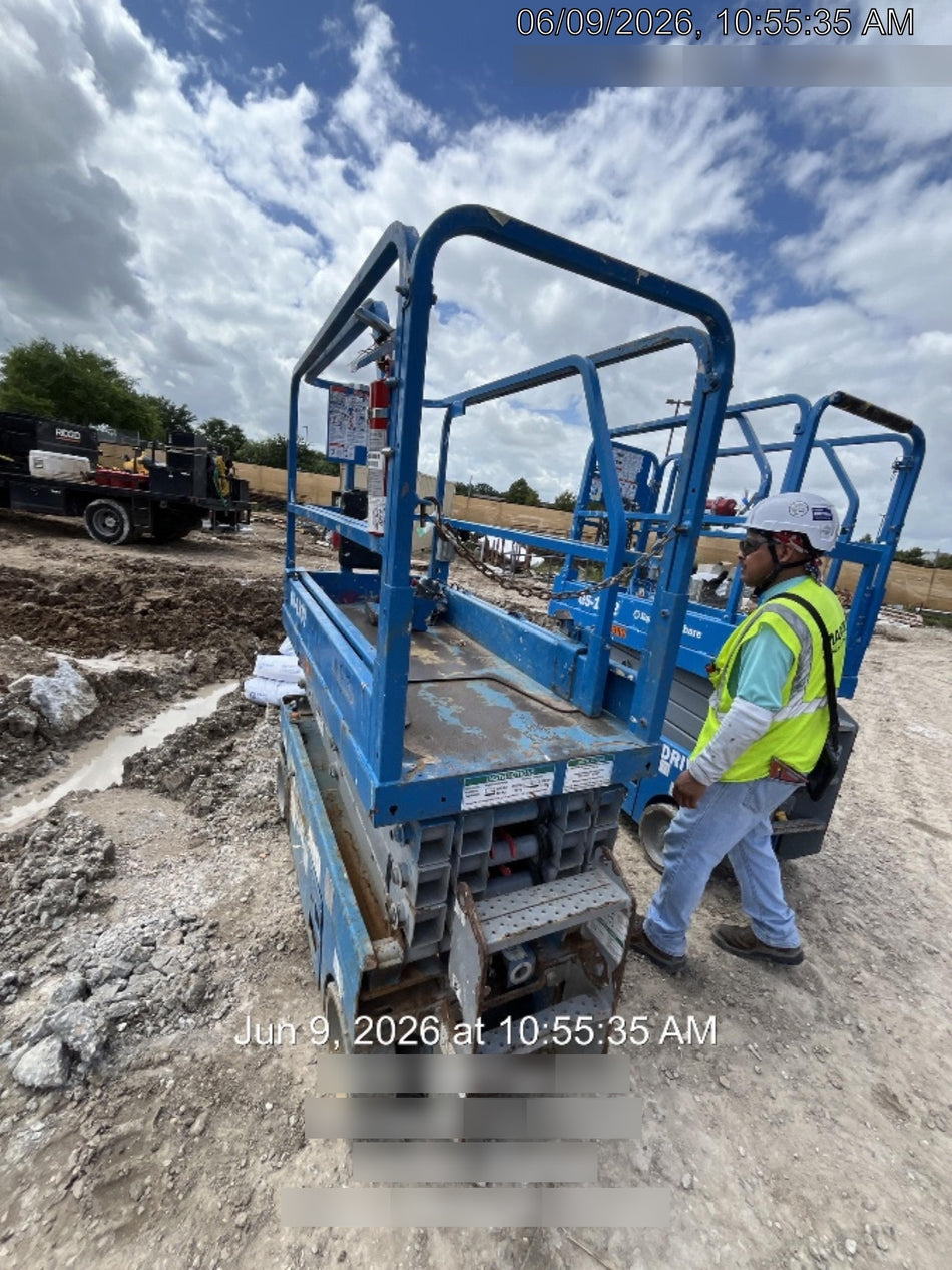 2019 Genie GS-1930 Fixed Rails with Chain Entry