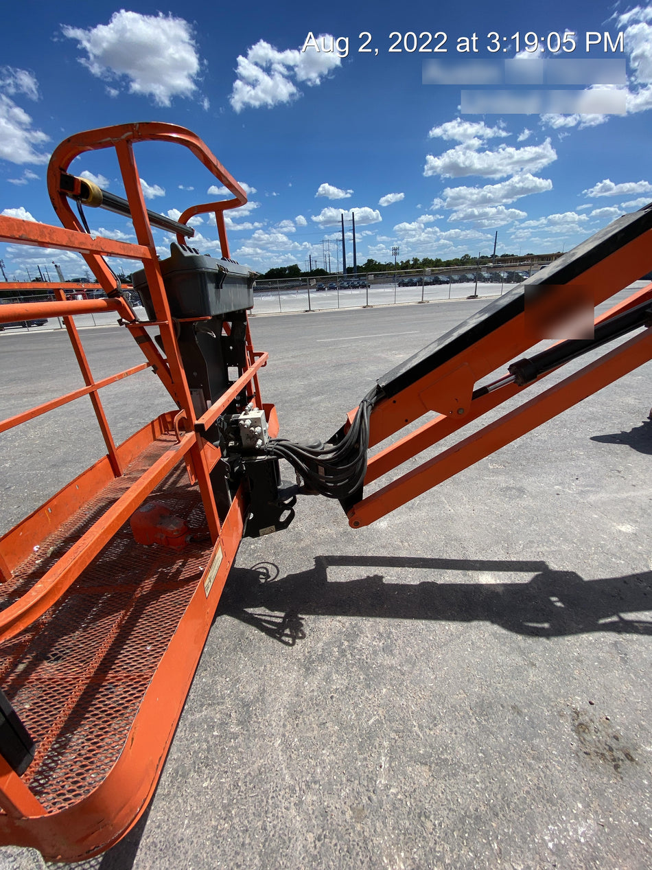 2019 JLG 600AJ