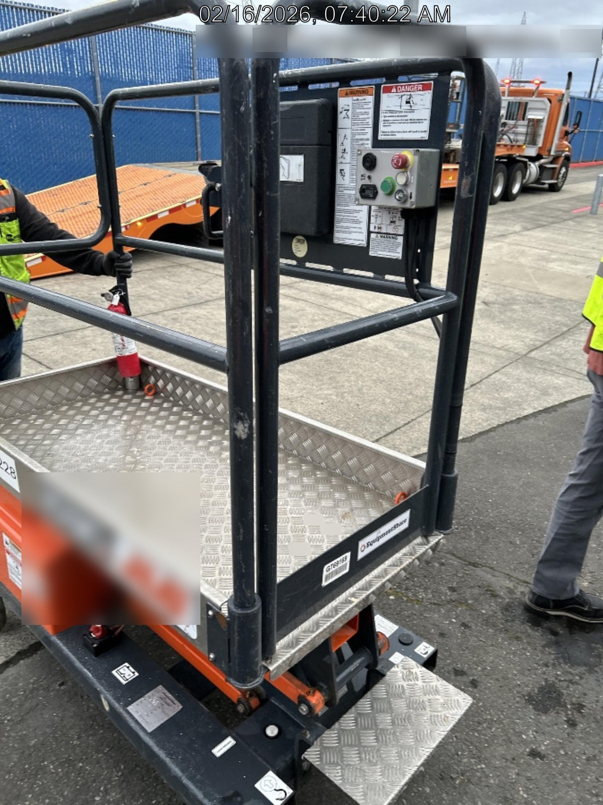 2023 JLG 1030P