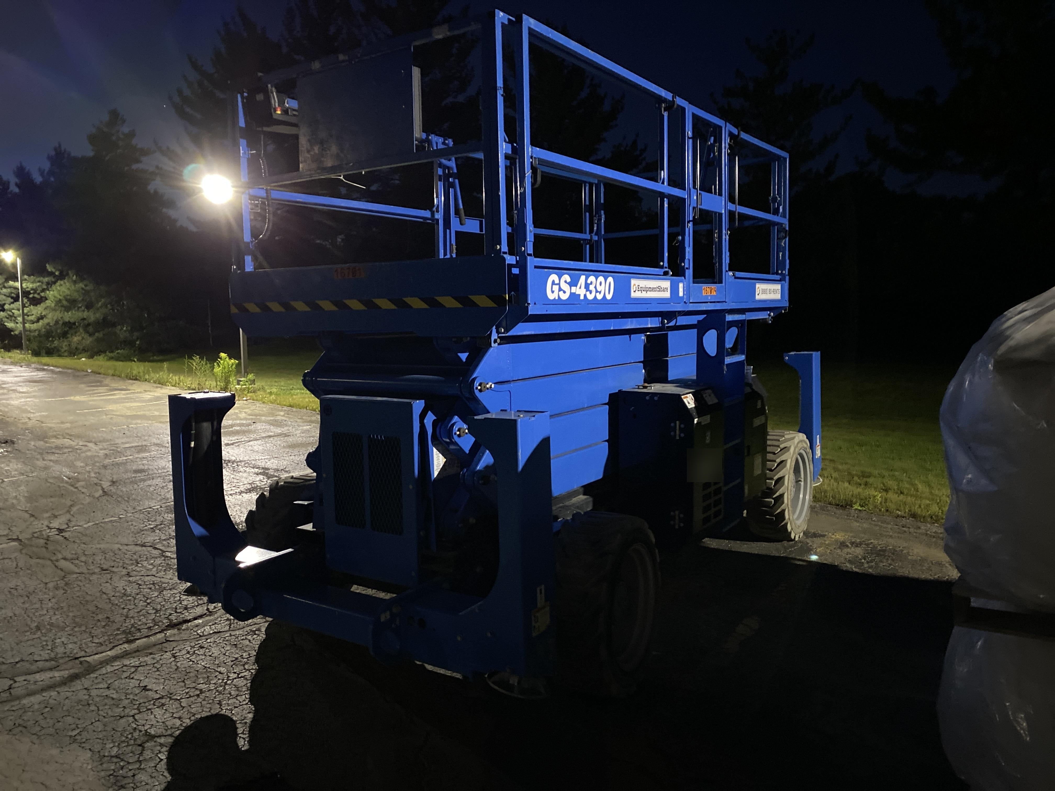 2021 GENIE GS-4390 RT