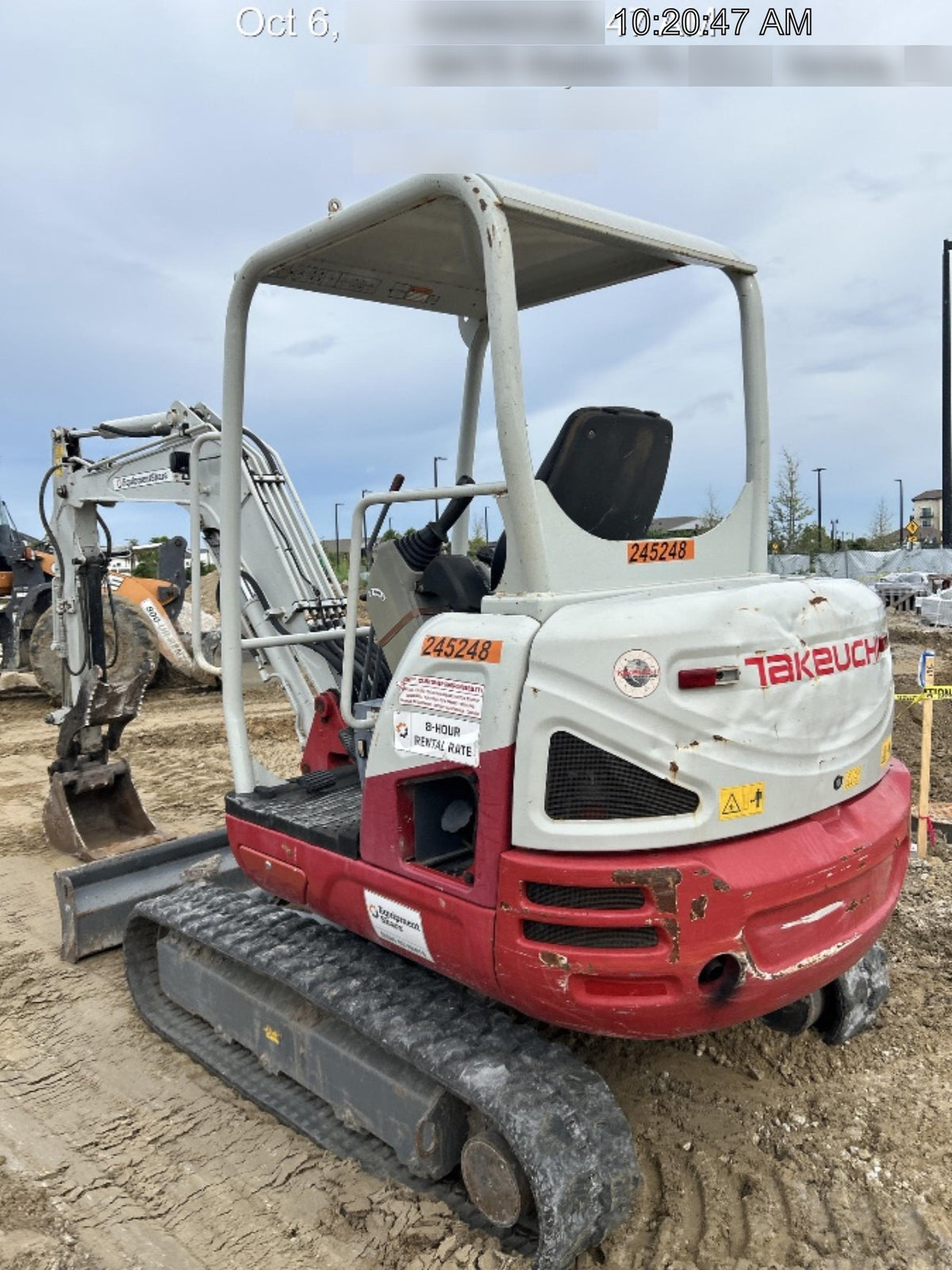 2022 TAKEUCHI TB235-2R