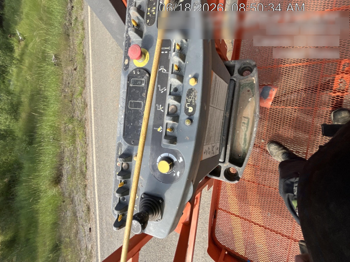 2020 JLG 660SJ