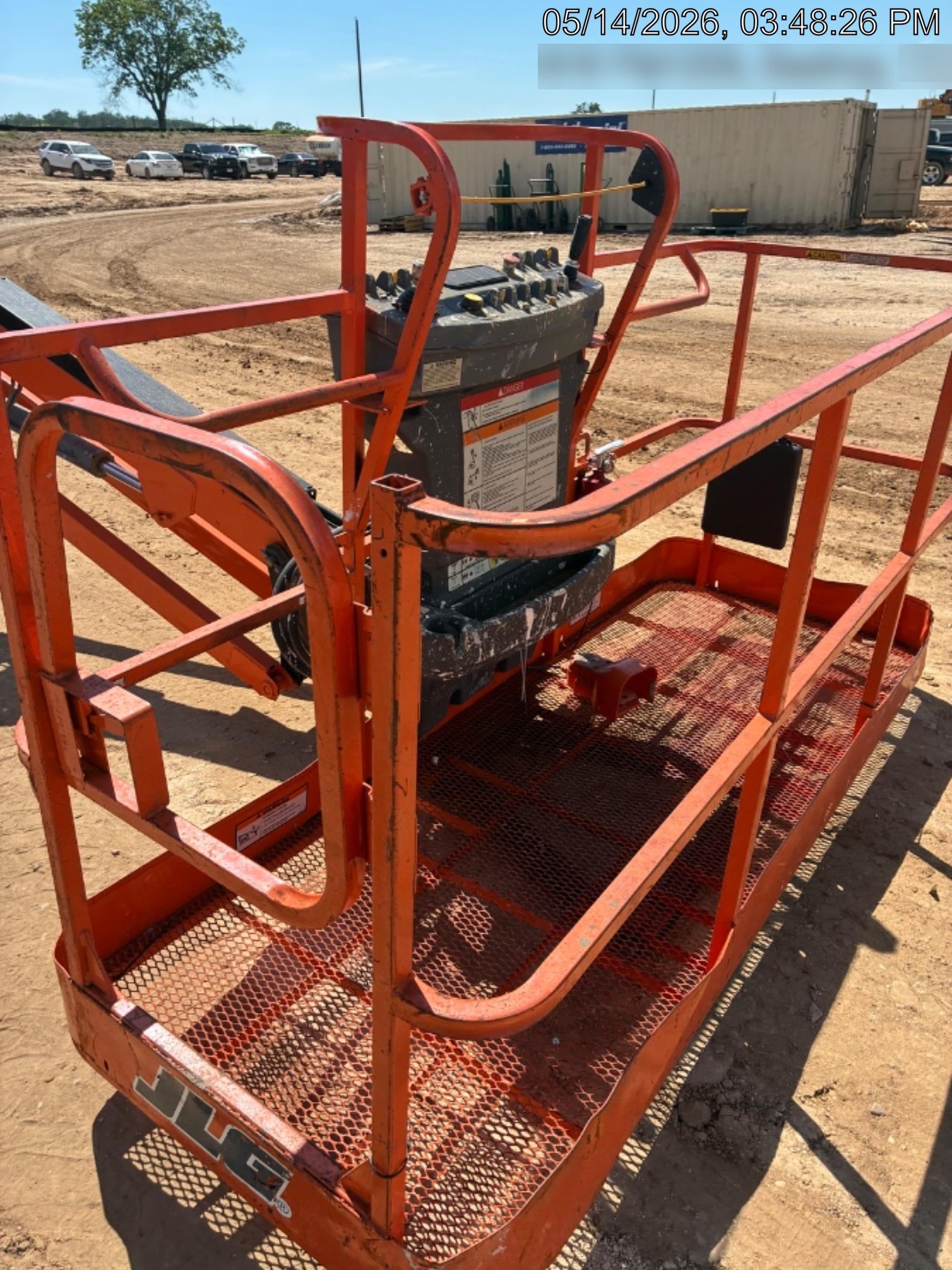 2022 JLG 660SJ