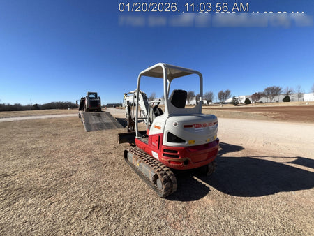 2022 TAKEUCHI TB235-2R