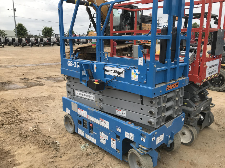 2020 Genie GS-1930 Fixed rails with chain entry gate - Pre A92.20