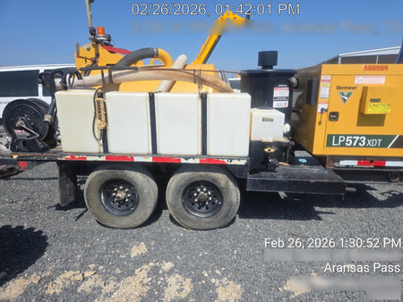 2021 VAC-TRON LP573XDT