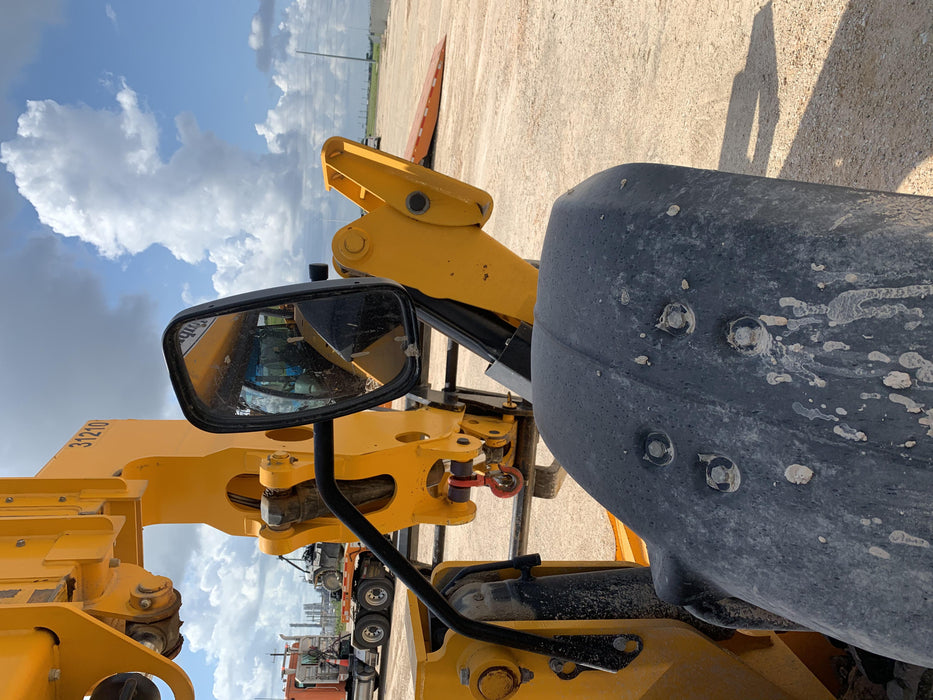 2019 JCB 512-56 Enclosed Cab, 109 HP, Solid Tires, Worklights, Beacon, Aux Hydraulics, Lifting Eye w/60" Carriage/60" Forks