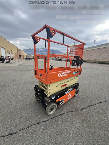 2024 JLG ES1932