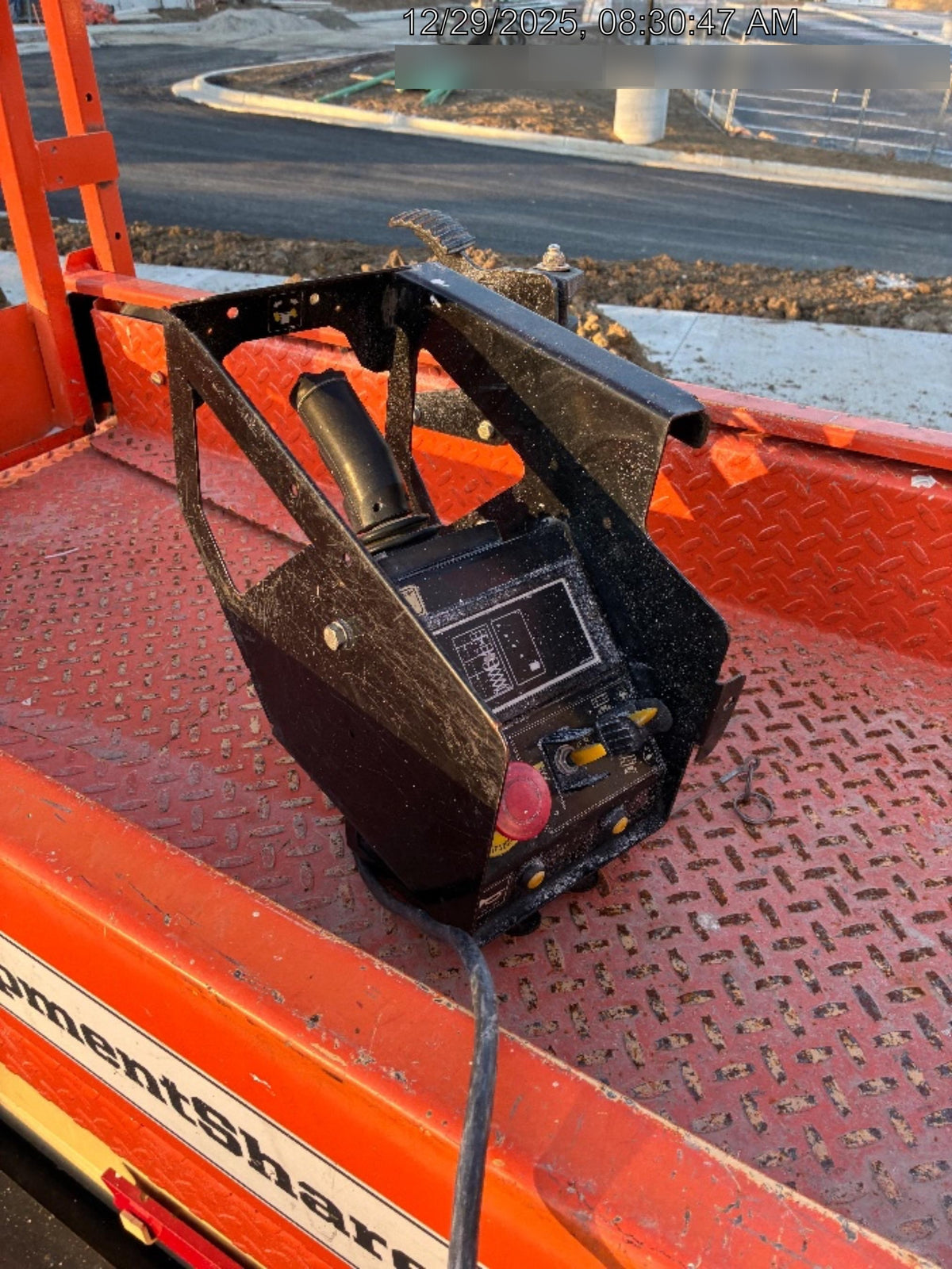 2021 JLG ES1932