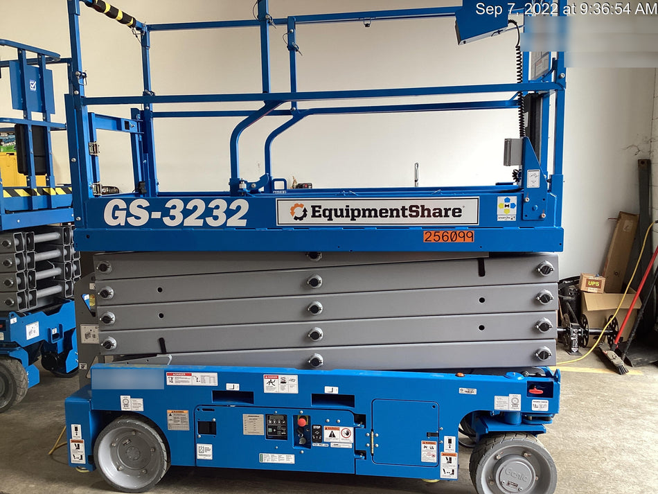 2022 GENIE GS-3232