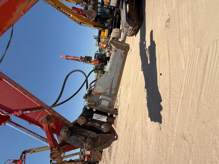2022 EPIROC EC140T