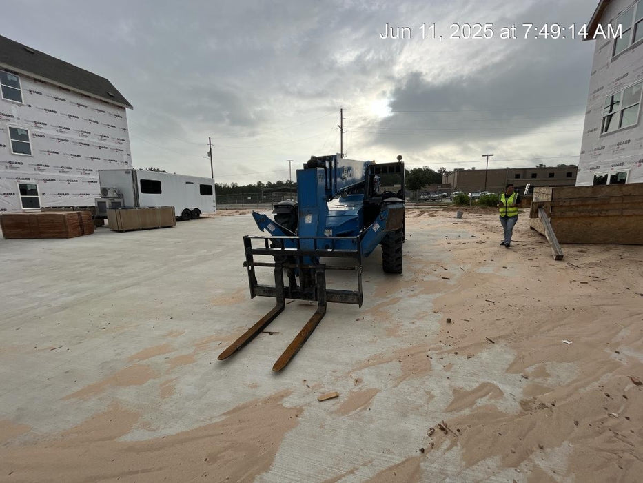 2017 Genie GTH-1056 Genie GTH1056, Solid Tires, 60" carriage, Open ROPS