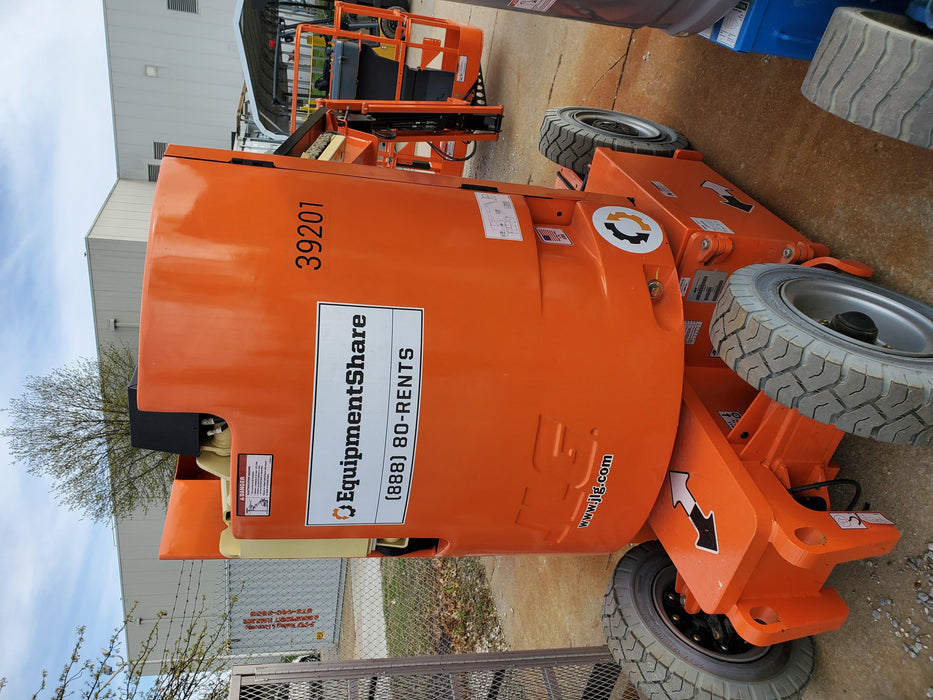 2019 JLG E300AJP