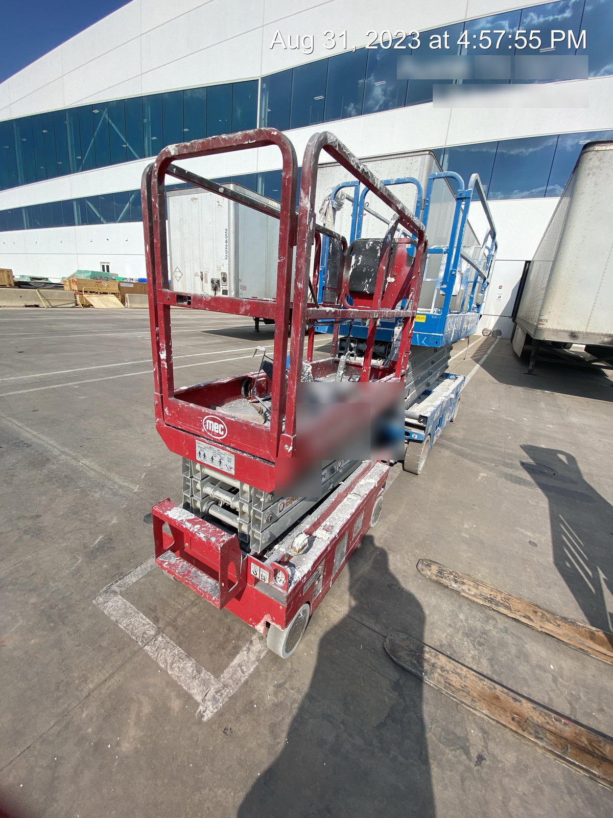 2019 MEC 1330SE MEC 1330SE w/ES Track Hardware, Full Extended 2 Year Warranty
