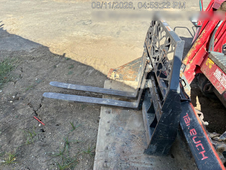 2024 PALADIN 48" Pallet Forks - Paladin