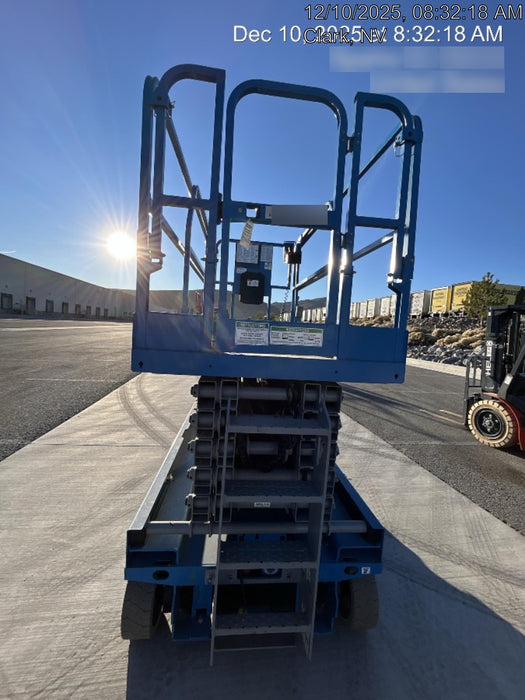 2020 Genie GS-4047 Standard, Folding full height swing gate, 800W Inverter