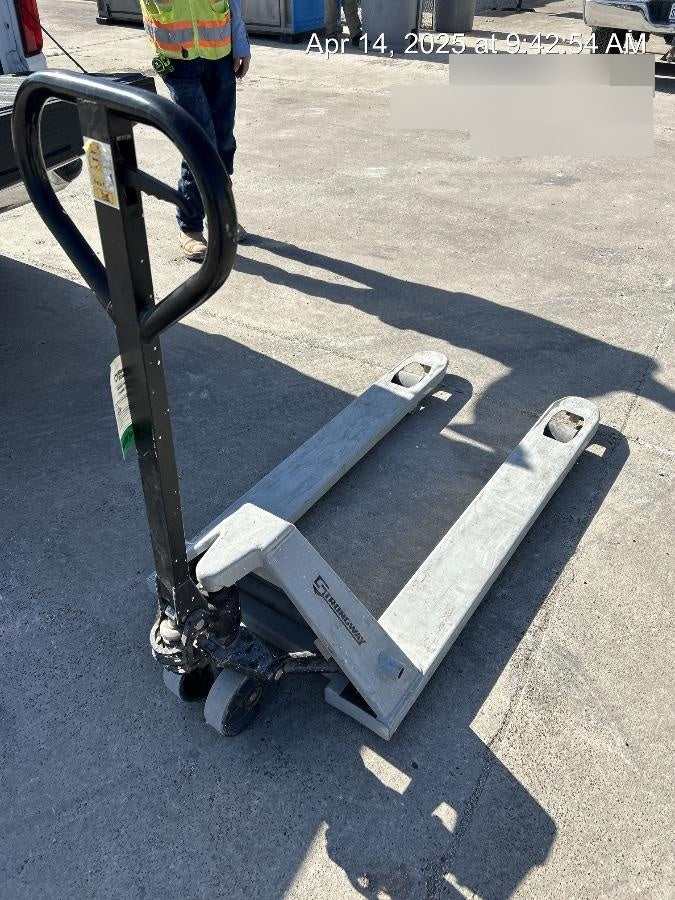 2022 STRONGWAY 4400 lb Pallet Jack