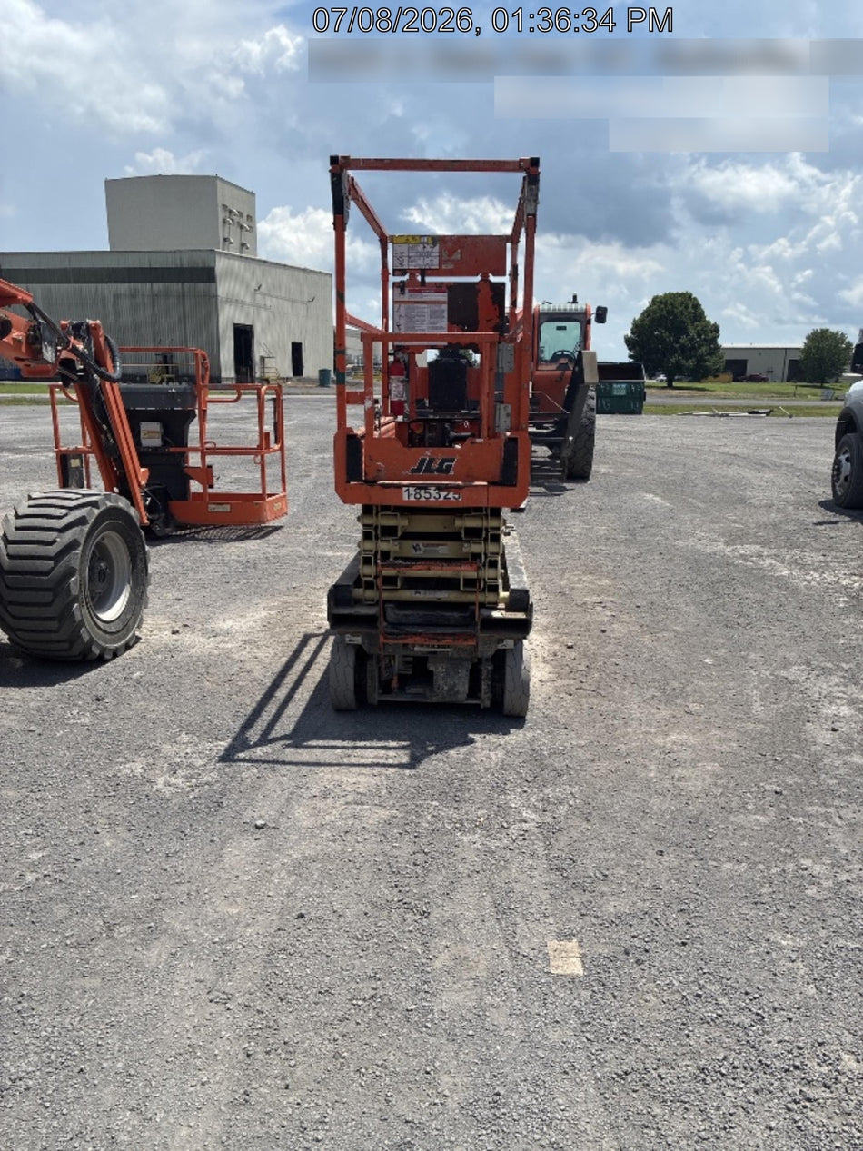 2021 JLG ES1932