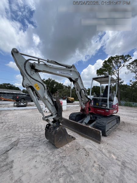 2022 TAKEUCHI TB250-2R