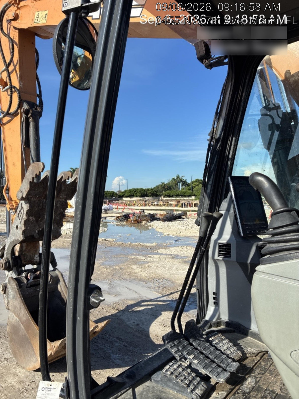 2024 CASE CX140E