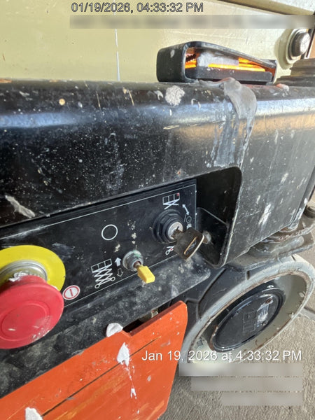 2023 JLG ES1932