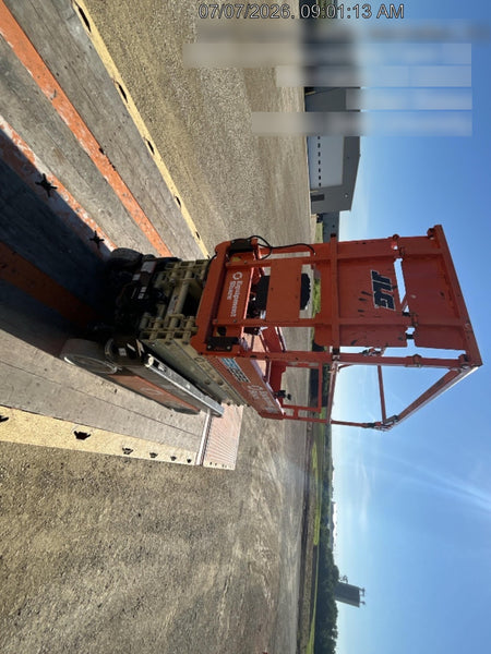 2022 JLG ES1932