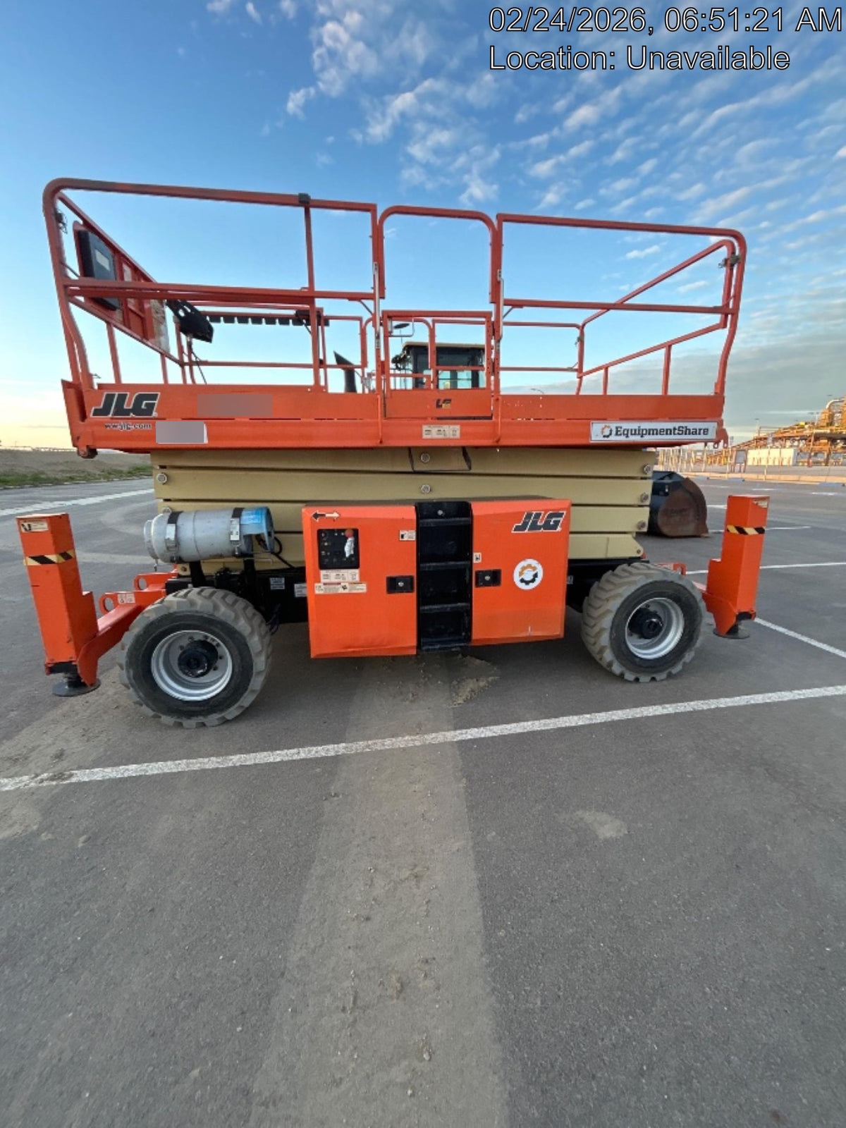2019 JLG 430LRT
