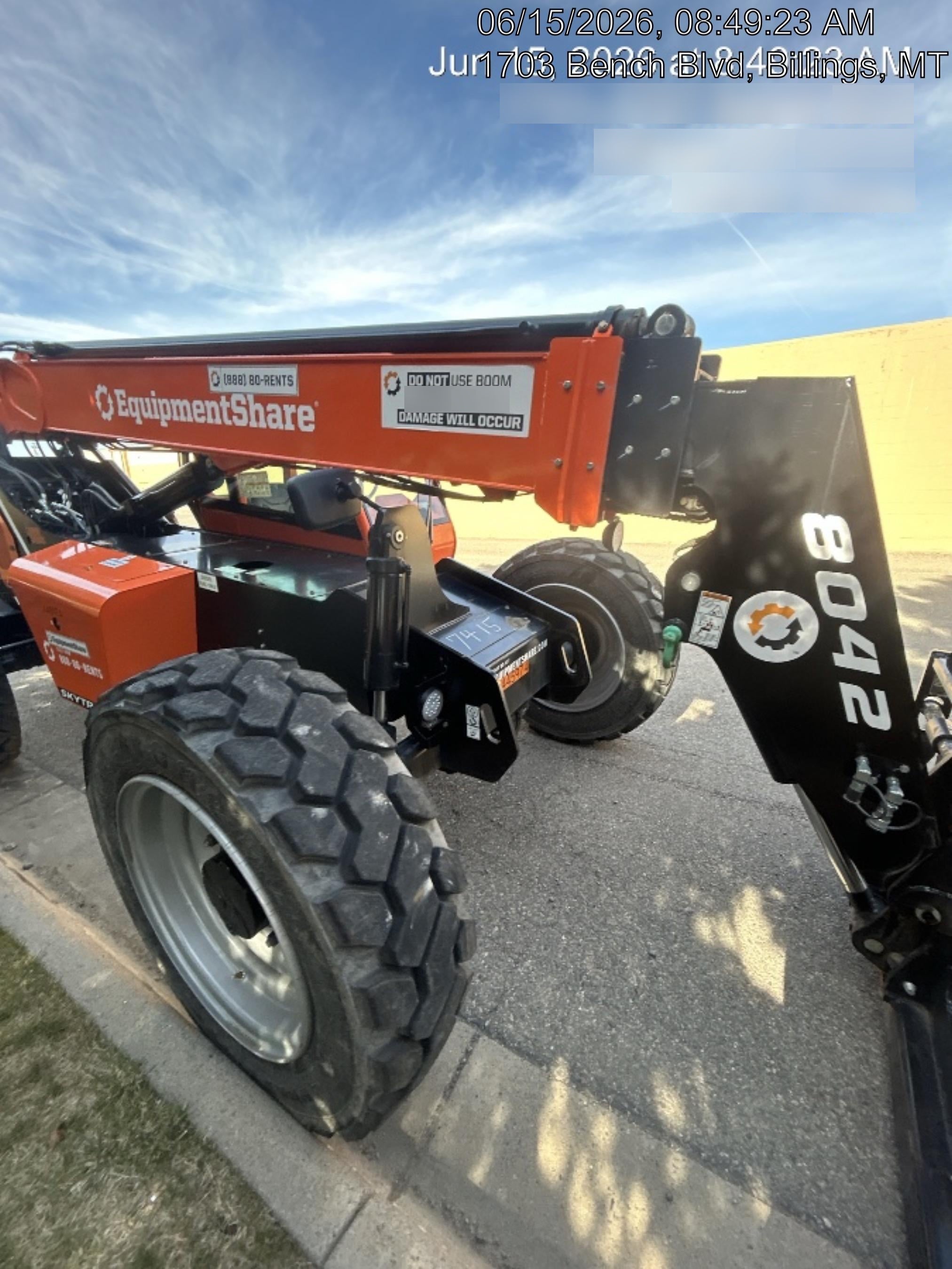 2024 SKYTRAK 8042
