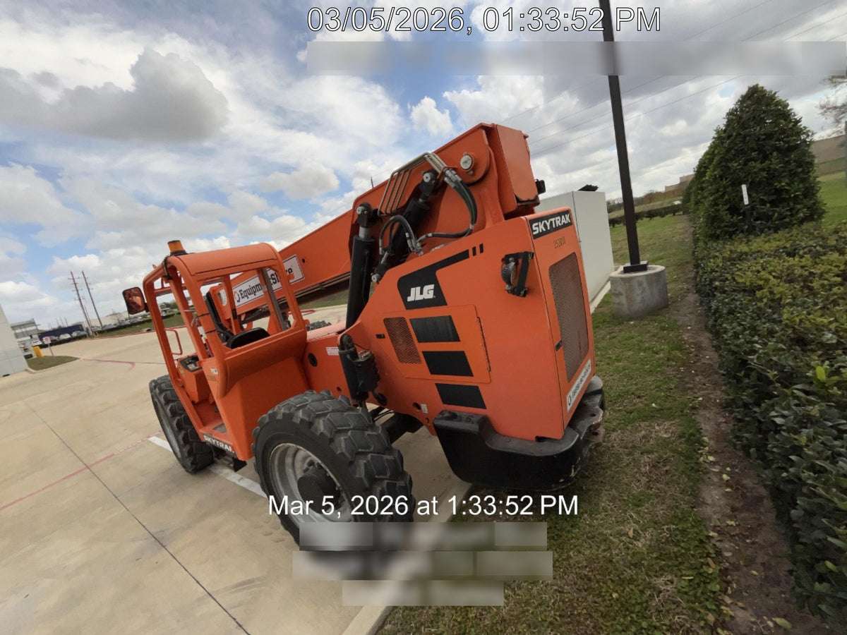 2022 SKYTRAK 8042