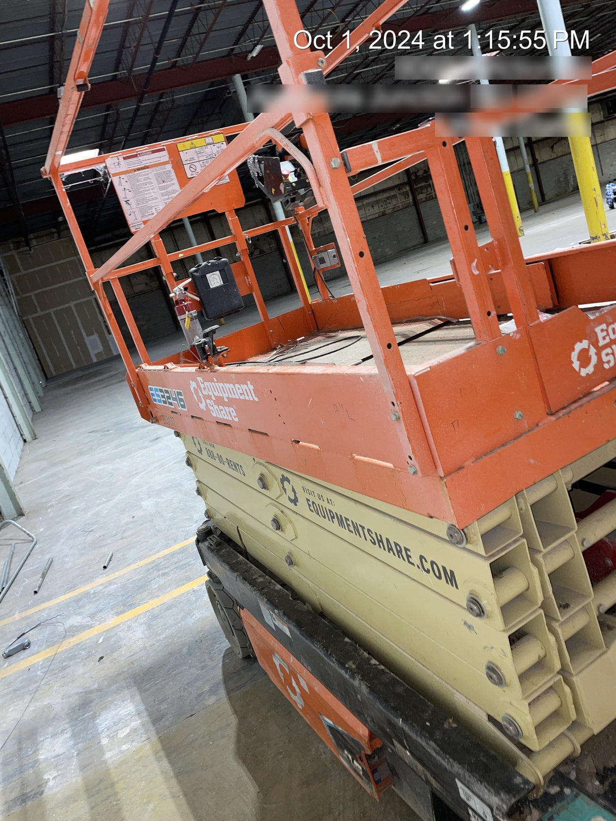 2022 JLG ES3246