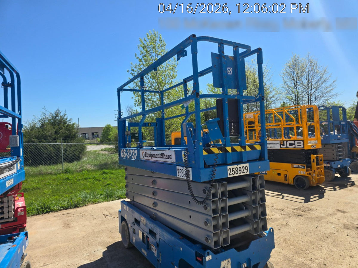 2022 GENIE GS-3232