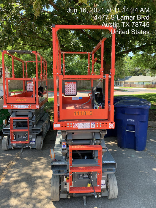 2020 Skyjack SJIII-3219 Solid NM Tires, Half height spring hinged entry gate, Dual Beacons, 800W Inverter